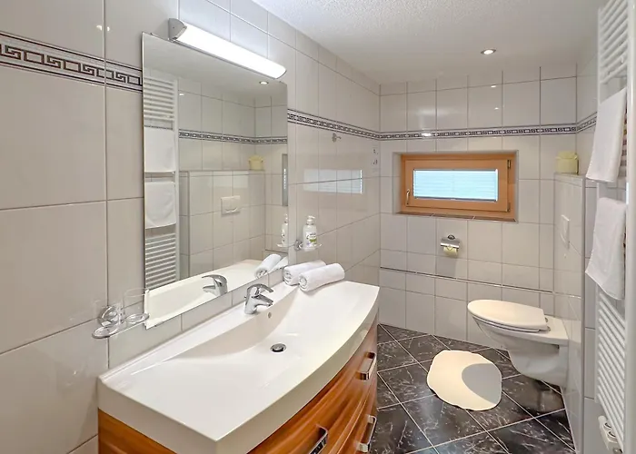 Loreen Daire Niederthai